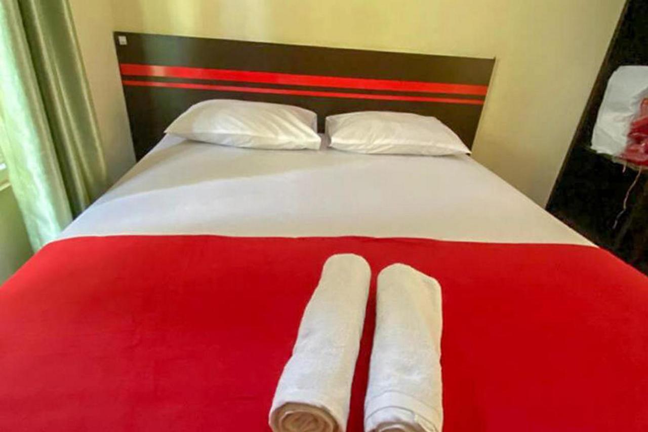 Rama Shinta Homestay Near Gembiral Loka Zoo Redpartner Yogyakarta Exterior foto
